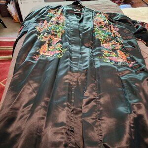 BEAUTIFUL NEW WOMENS LONG BLACK SILK KIMONO SIze M